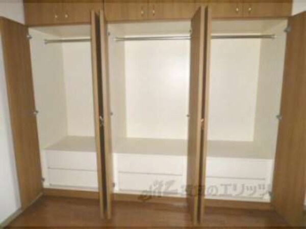 収納(たっぷり収納!)