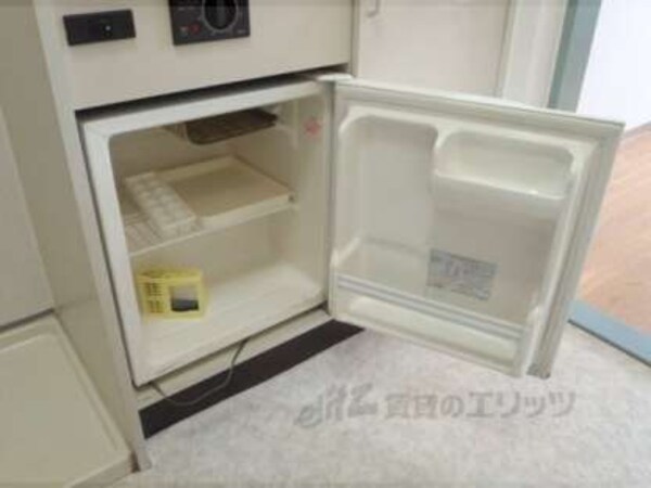 冷蔵庫置場(備え付けがうれしい)