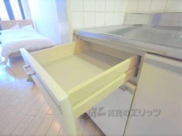 キッチン下部収納