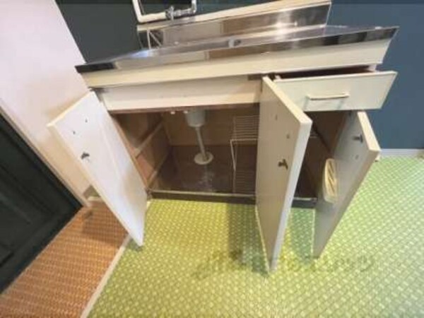 下部収納