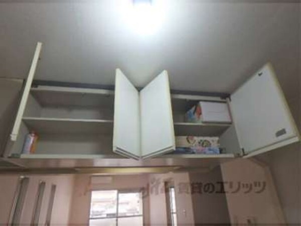 上部収納