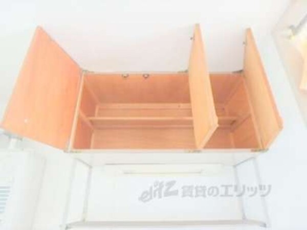キッチン上部収納