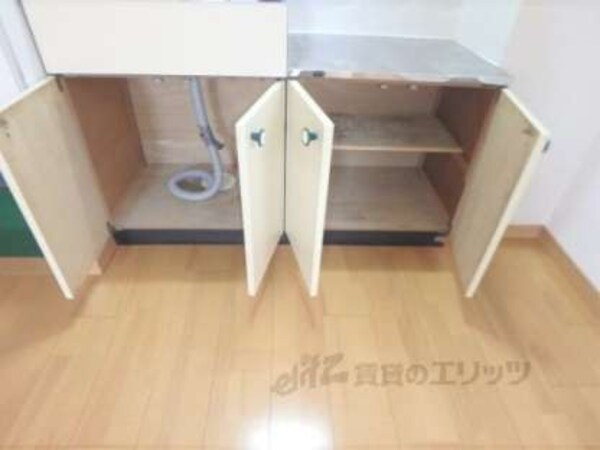 キッチン下部収納