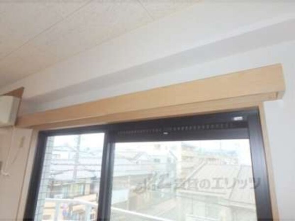 カーテンレール