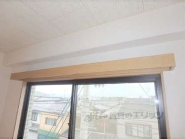 カーテンレール