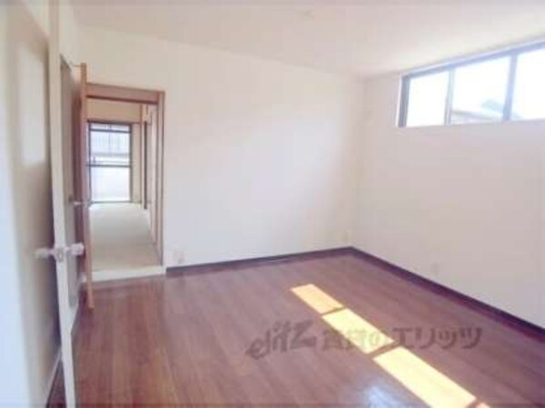 洋室(綺麗なお部屋です。)