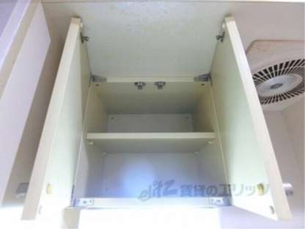 キッチン上部収納