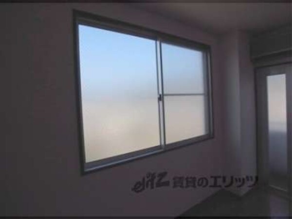 北側　窓