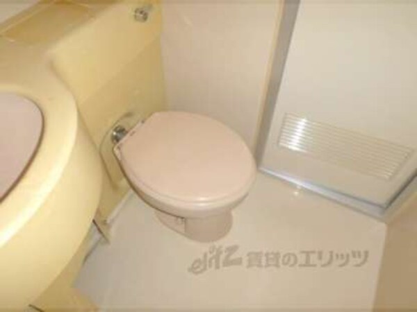 トイレ(シンプルなトイレです。)