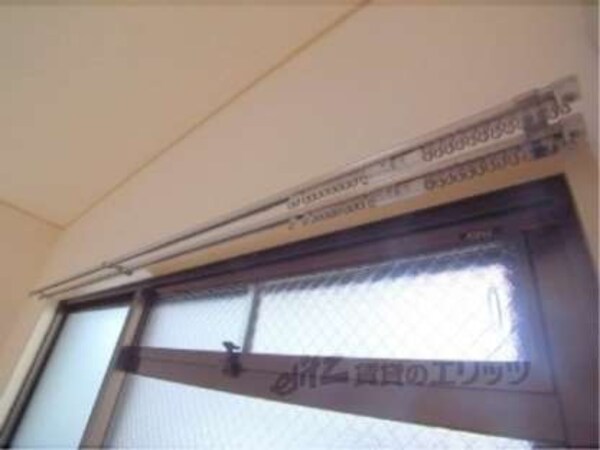 カーテンレール