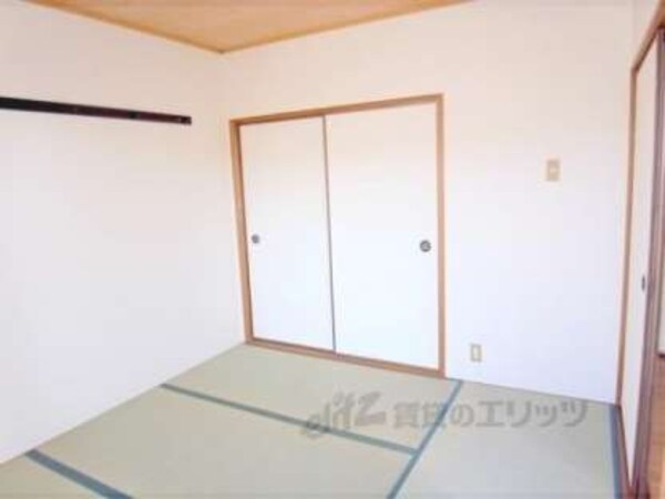 和室(綺麗なお部屋です。)