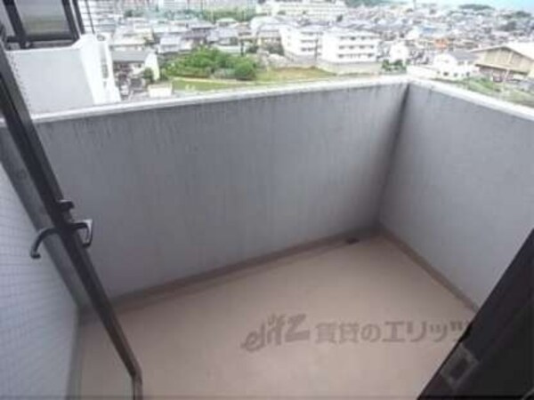 玄関横洋室バルコニー
