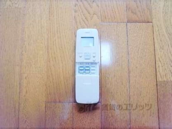 エアコンリモコン
