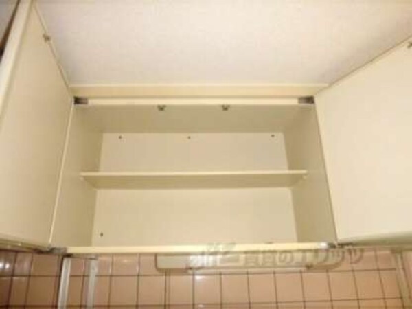 キッチン上部収納