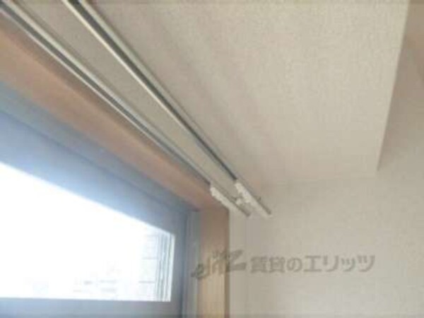 カーテンレール