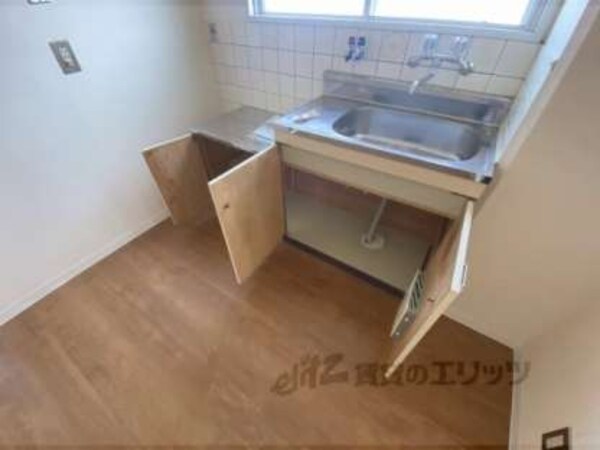 下部収納