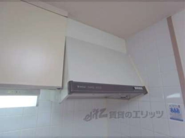 キッチン上部収納