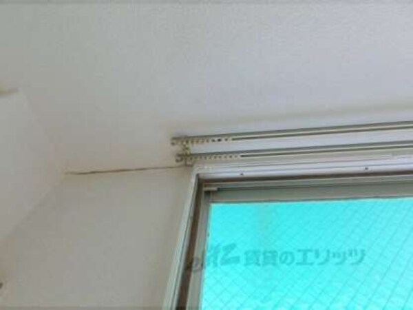 カーテンレール