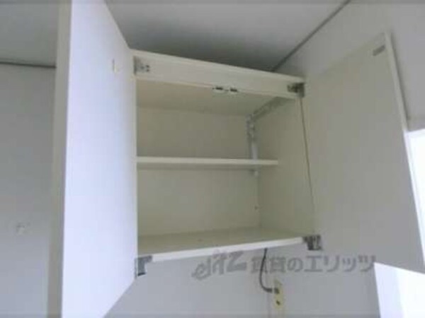 キッチン上部収納