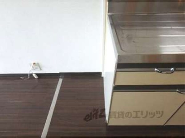 冷蔵庫置場