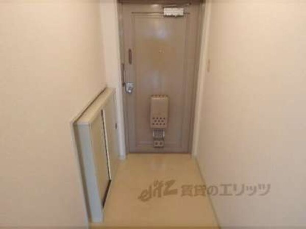 玄関(広い玄関ですね。)