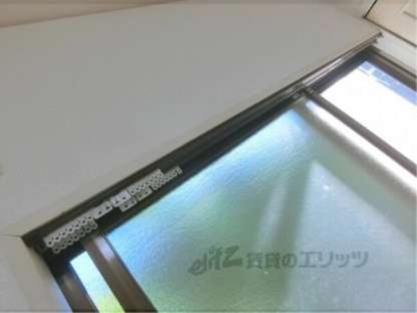 カーテンレール