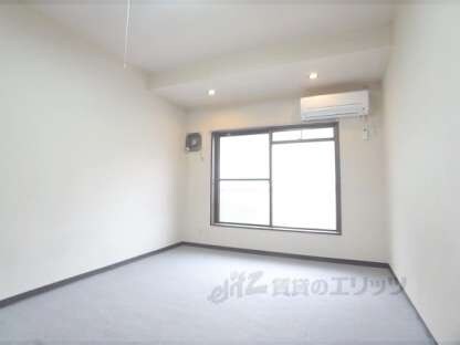 ＴＷＩＮⅠの洋室