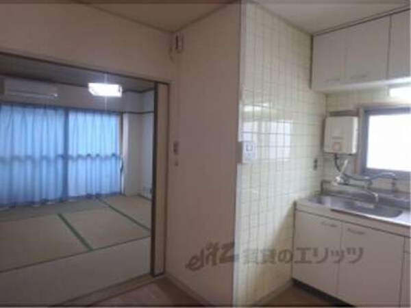 冷蔵庫置場