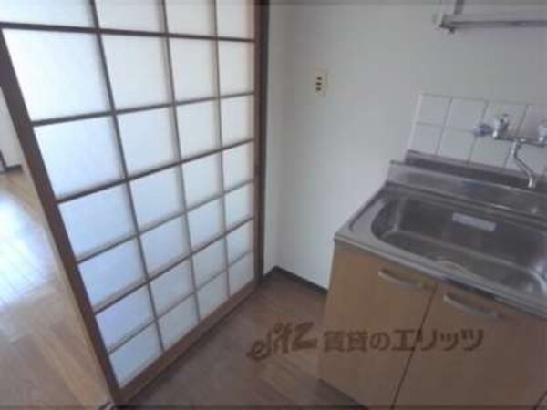 冷蔵庫置場