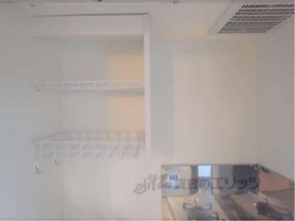 キッチン上部収納