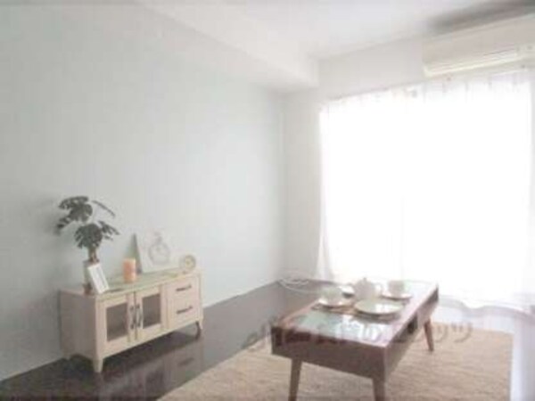 洋室(日当たり良好です)