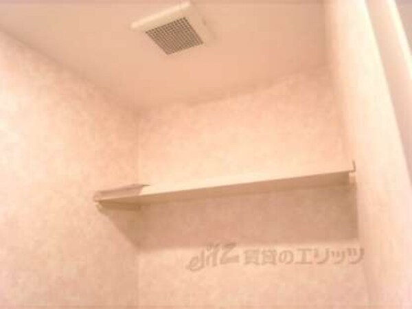 トイレの棚