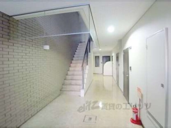 共用部廊下(おしゃれなマンションです)