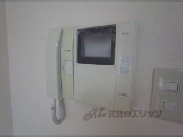 テレビドアホン(防犯面も安心)