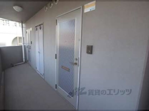 玄関(綺麗な共用部分)