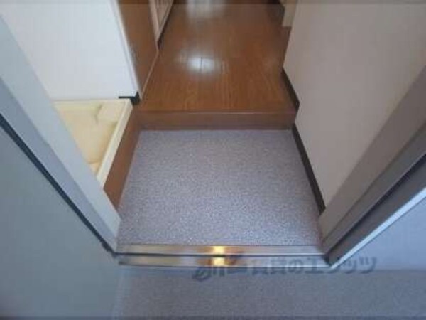 玄関(広めです)