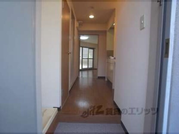 廊下(広いです)