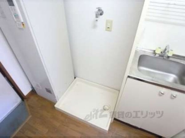 洗濯機置場(室内に洗濯機が設置できます。)