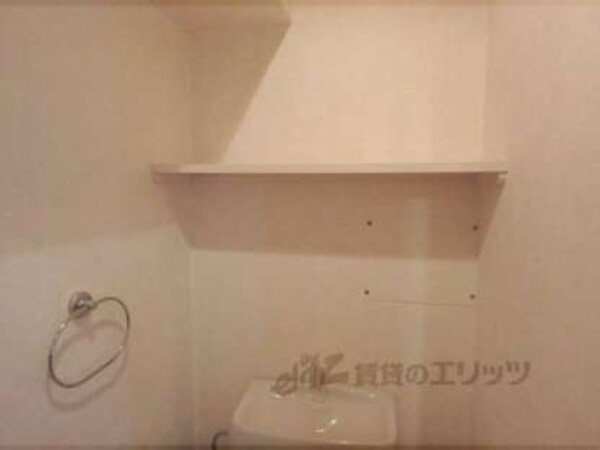収納棚