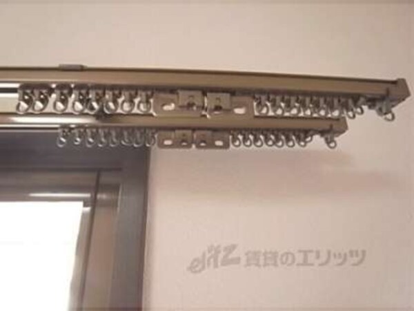 カーテンレール