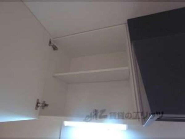 キッチン上段収納
