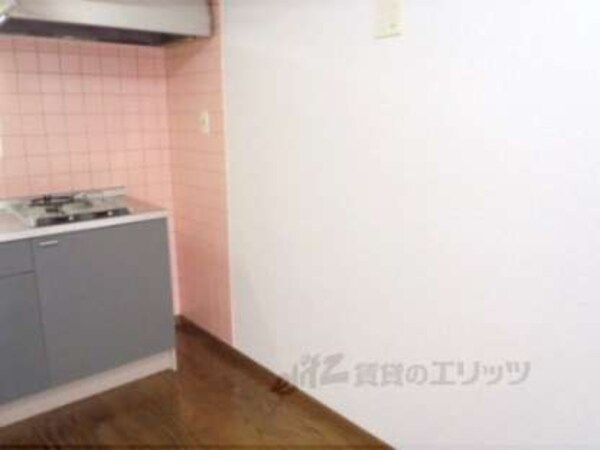 冷蔵庫置場