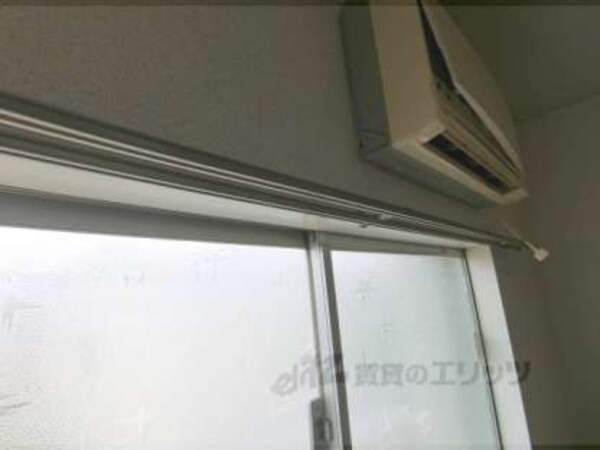 カーテンレール