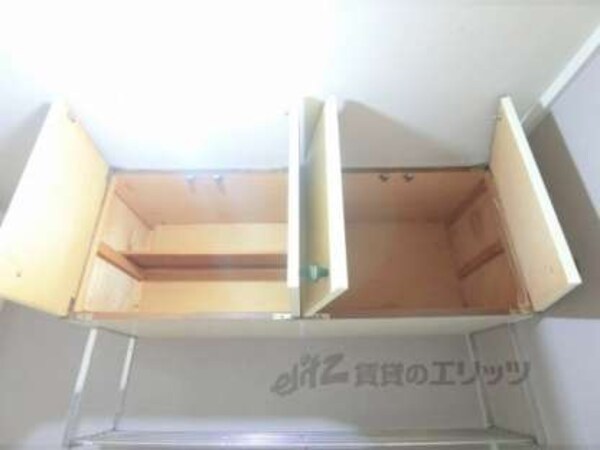 上部収納