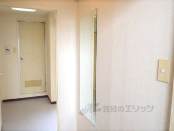玄関横鏡