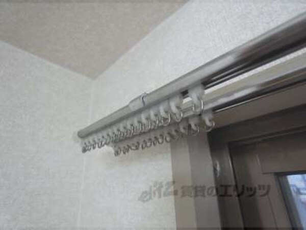 カーテンレール