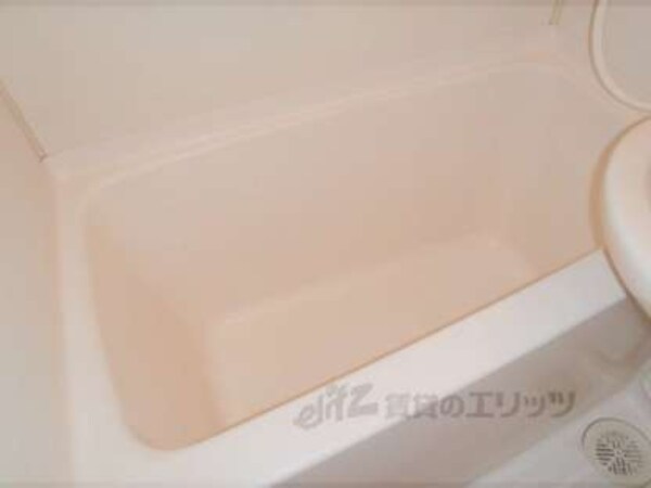 風呂(３点ユニットバスです。)