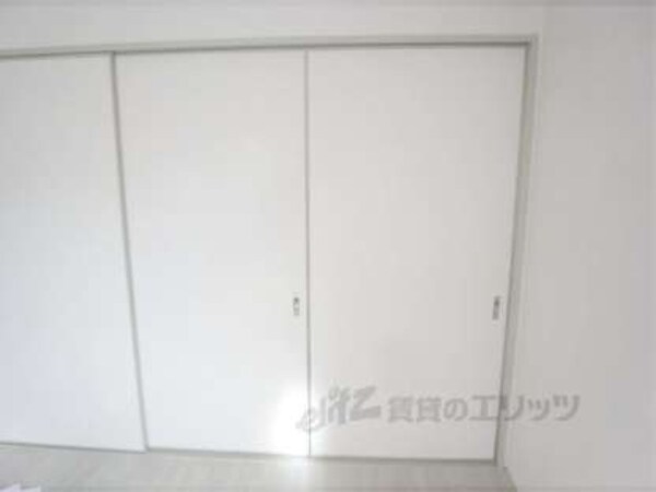 収納(収納閉じた状態です。)