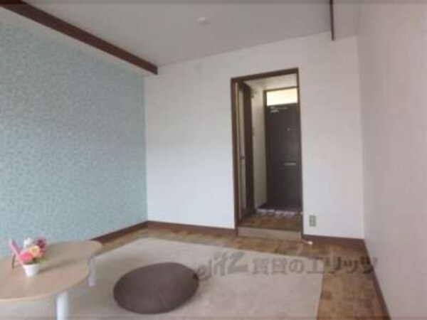 洋室(家具をどう置くかが試されます)