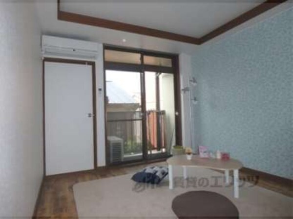 洋室(一人暮らしわくわくです)